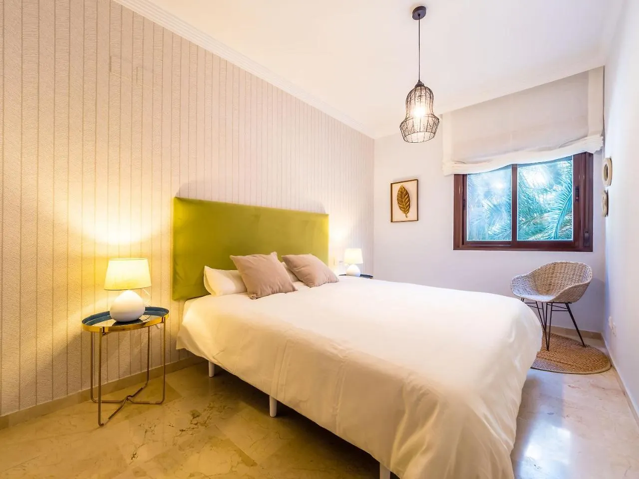 Malaga Center Experience - Premium Apartment 0*,